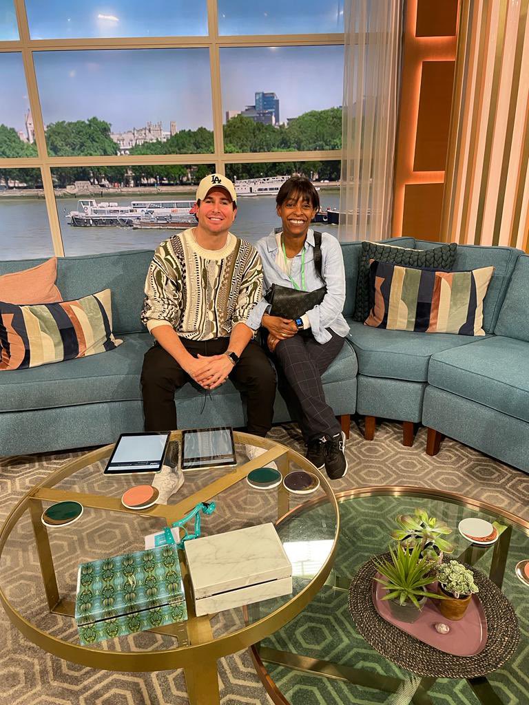 haynes_52stacey's tweet photo. This morning at This Morning with Aaron Renfree @thismorning
#thismorning #greatestdays #greatestdaymusical #londondirector #westendshow https://t.co/nyVd7nWjL5