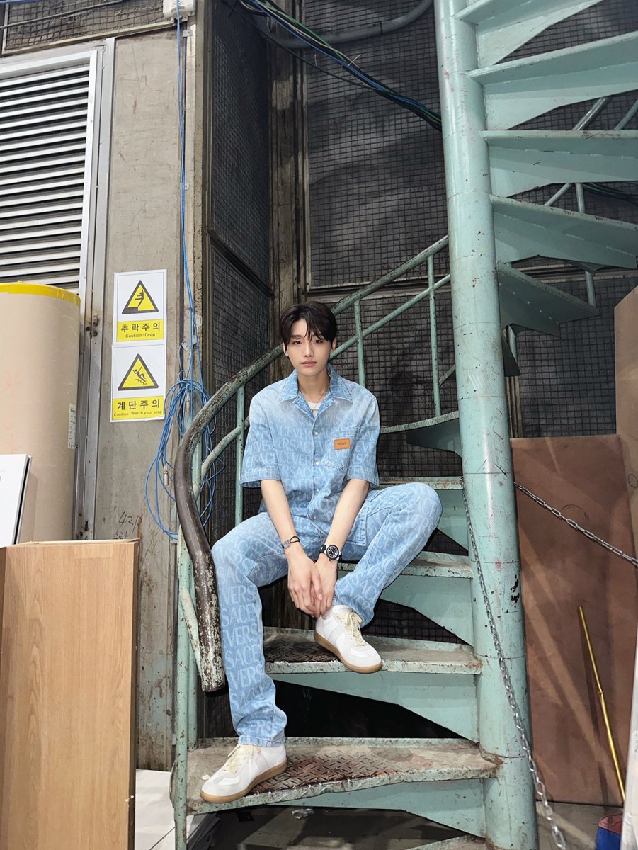 XODIAC_MEMBERS's tweet photo. [#렉스] 

보컬유닛곡 !!!! 뮤직비디오 보셨나요 ?? 소디엑이 새롭게 도전하는 웹드라마인데 저 잘해요 ? ㅎㅎㅎ 곧 공개될 EP.2 !!! 보고싶어도 조금만 기다렷 !!!😳 Coming soon !!!!! 🙌🙌

#XODIAC #소디엑 #LEX #렉스 https://t.co/X3Q3LHvurL