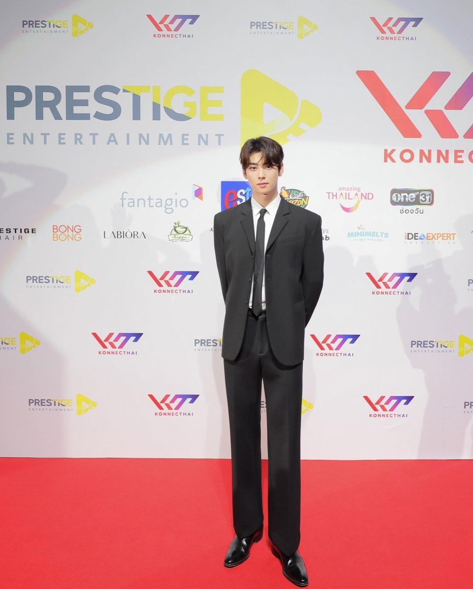 ChaeunwooTH's tweet photo. [PIC] yoonprestige Instagram

Hope u always smile~😄

3⃣: https://t.co/1GhMVPRBtn

Konnecthai donation!👍
Thai children, let's stay healthy!!💪

4⃣: https://t.co/3TM0zn3jHG

Please Like, Comment and Share📈

#KonnecThaiXChaEunWoo #CHAEUNWOO #이동민 #차은우 #ชาอึนอู @offclASTRO https://t.co/stoCVJKI3k