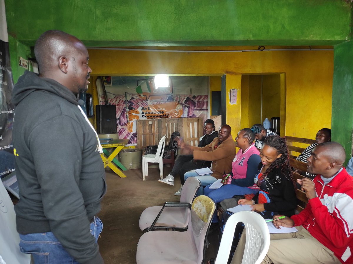 mukuruyouthI's tweet photo. Day 1: Training of community champions, artists and staff in project planning and management facilitated by @wilsenx Through the training, the team will be able to understand the dynamics of a project, how to plan, the target community and the anticipated outcome of the project. https://t.co/gapqyiZZLQ