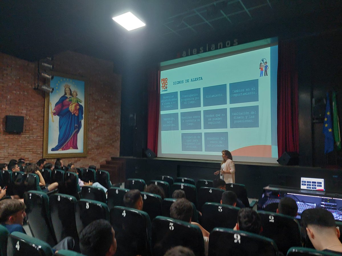 SalesianosMLG's tweet photo. #ProgramaFormajoven | 📷Durante la semana pasada se han impartido por @phdmalaga  varias charlas/taller a los alumnos de Ciclos Formativos (CFGB, CFGM y CFGS) sobre uso, abuso y adicción en el juego y en las apuestas enmarcada dentro del @ProEdSaludable 

#AbrimosCaminos https://t.co/qjR7stlTuG