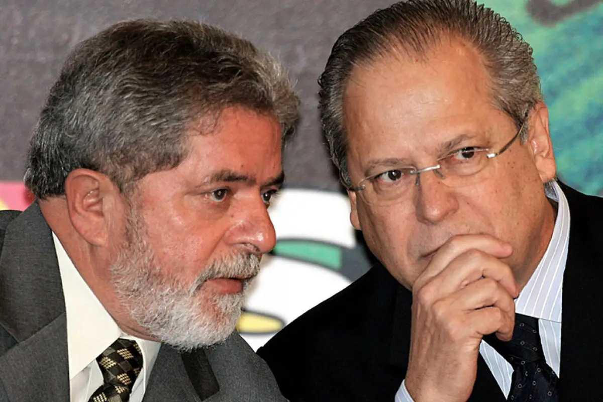 FederalistBR's tweet photo. PT leadership asks Lula da Silva to negotiate with Congress after defeats suffered, as in the Censorship Bill 2630. Lula and his alter ego José Dirceu have vast experience in the matter. In 2005, they set up Mensalão - a bribery scheme for deputies to vote always in favor of Lula https://t.co/M4ttWu69pM