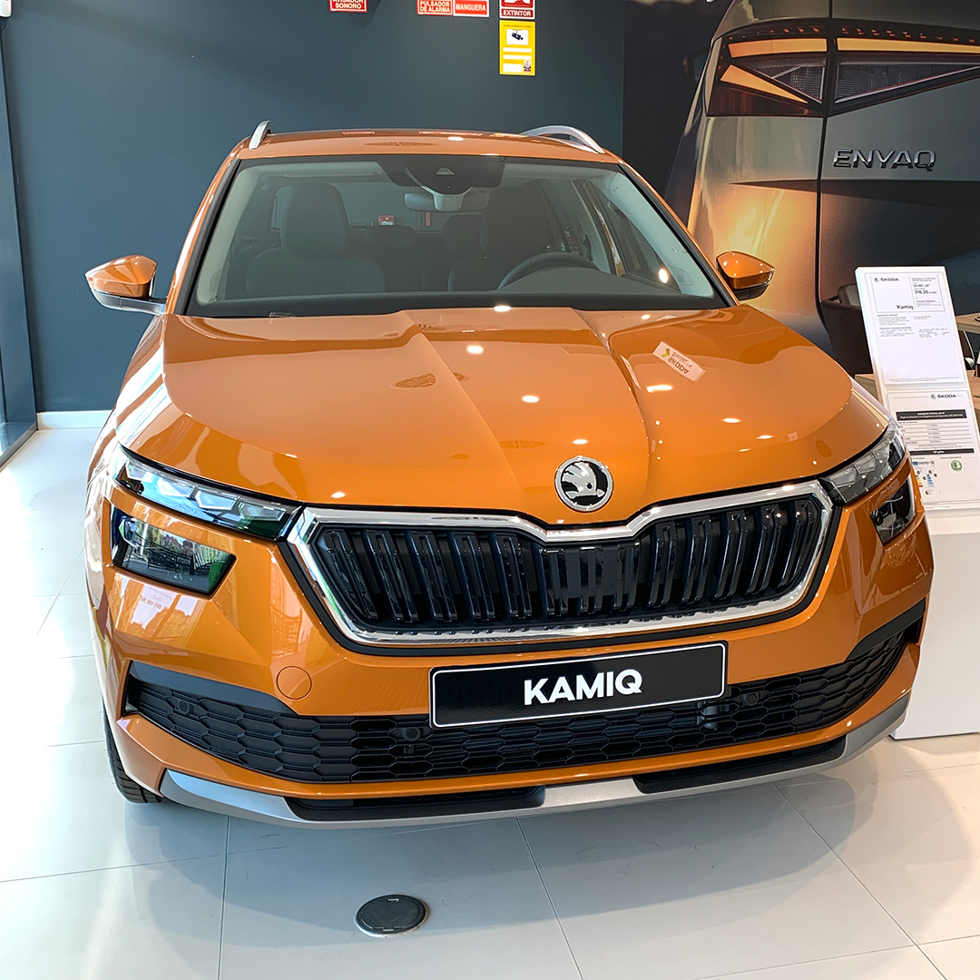 auto_centerm's tweet photo. Tu media naranja te está esperando.🍊🧡

#Škoda #Kamiq #AutocenterMadrid #Madrid https://t.co/iZWlhRlsfQ