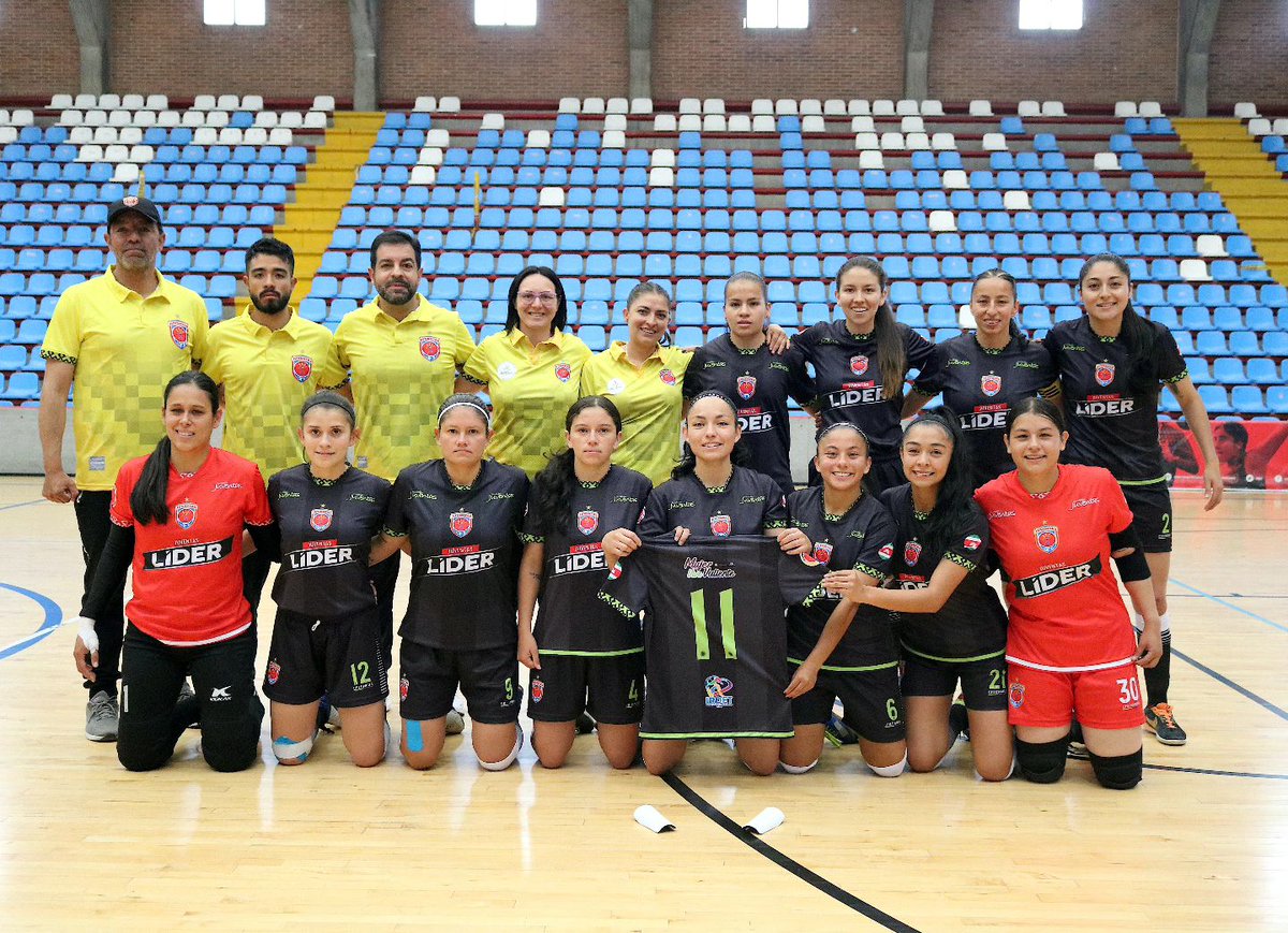 _superpoderosas's tweet photo. ⚽🔥 Juventas goleó 9-0 Sisas e Independiente Cali venció 5-2 a Atlético Oriente en el inicio de la #PreLibertadoresFemenina de Futsal 🇨🇴🏆.

🔜 Próxima fecha Grupo B:
Juventas 🆚 Atlético Oriente
Independiente Cali 🆚 Sisas Club

📸 @FundaJuventas https://t.co/DiUosiJjMC