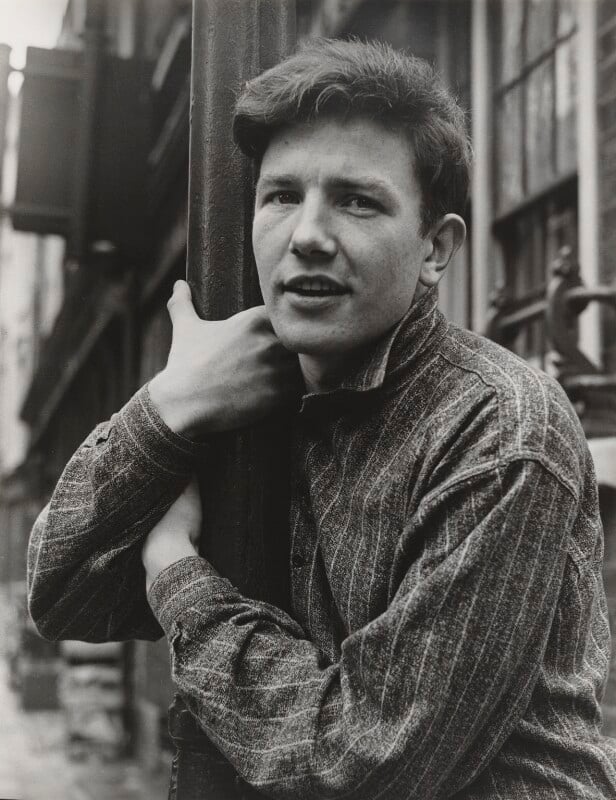 Peter_Larkin89's tweet photo. Albert Finney (1936-2019) #BOTD https://t.co/5y6O0OzSri