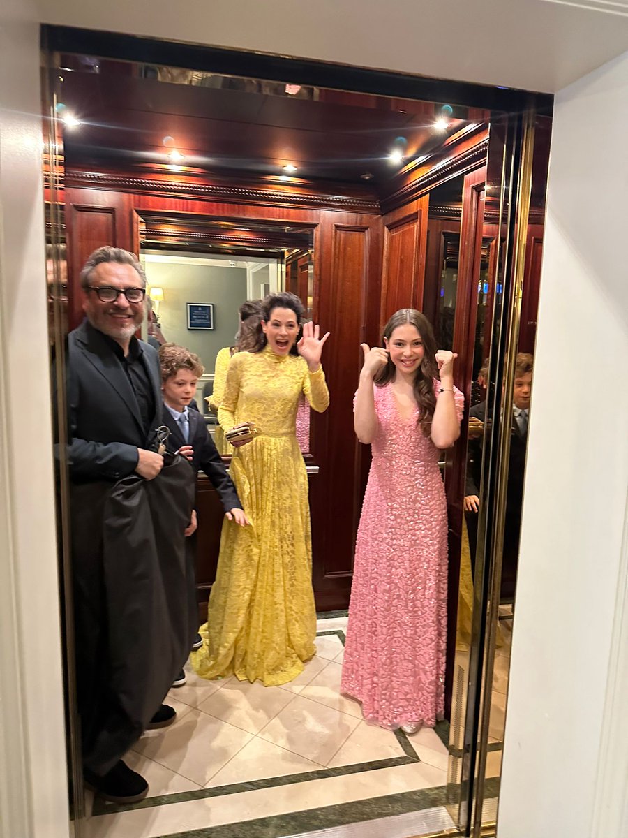 ElaineCassidy_'s tweet photo. What a fantastic night @IFTA with the LEDGE that is @DeirdreOKane1 hosting.  The room was bursting with immense talent.  Thank you #ÁineMoriarty for a fantastic night.  @theshelbourne @rte @Stephen_Lord_ @kilalordcassidy @corinagaffey @davidjcashman @cloochy @ClareMischevani https://t.co/xSESFE73qk