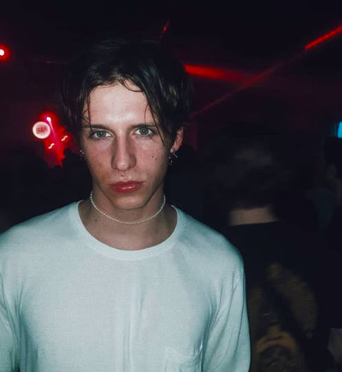 AlexanderTempel's tweet photo. Wil niet vervelend doen maar deze vrijdag wordt echt fantastisch bij @ccamstelpodium. #ShapeME van HipSick zag ik al in Haarlem en we hebben Lolo van Dijk als DJ ♥️(bekend van de illegale paardenrave in Rotterdam) 

Tickets: https://t.co/EH2OBBruHy https://t.co/tIg8XkdR1F