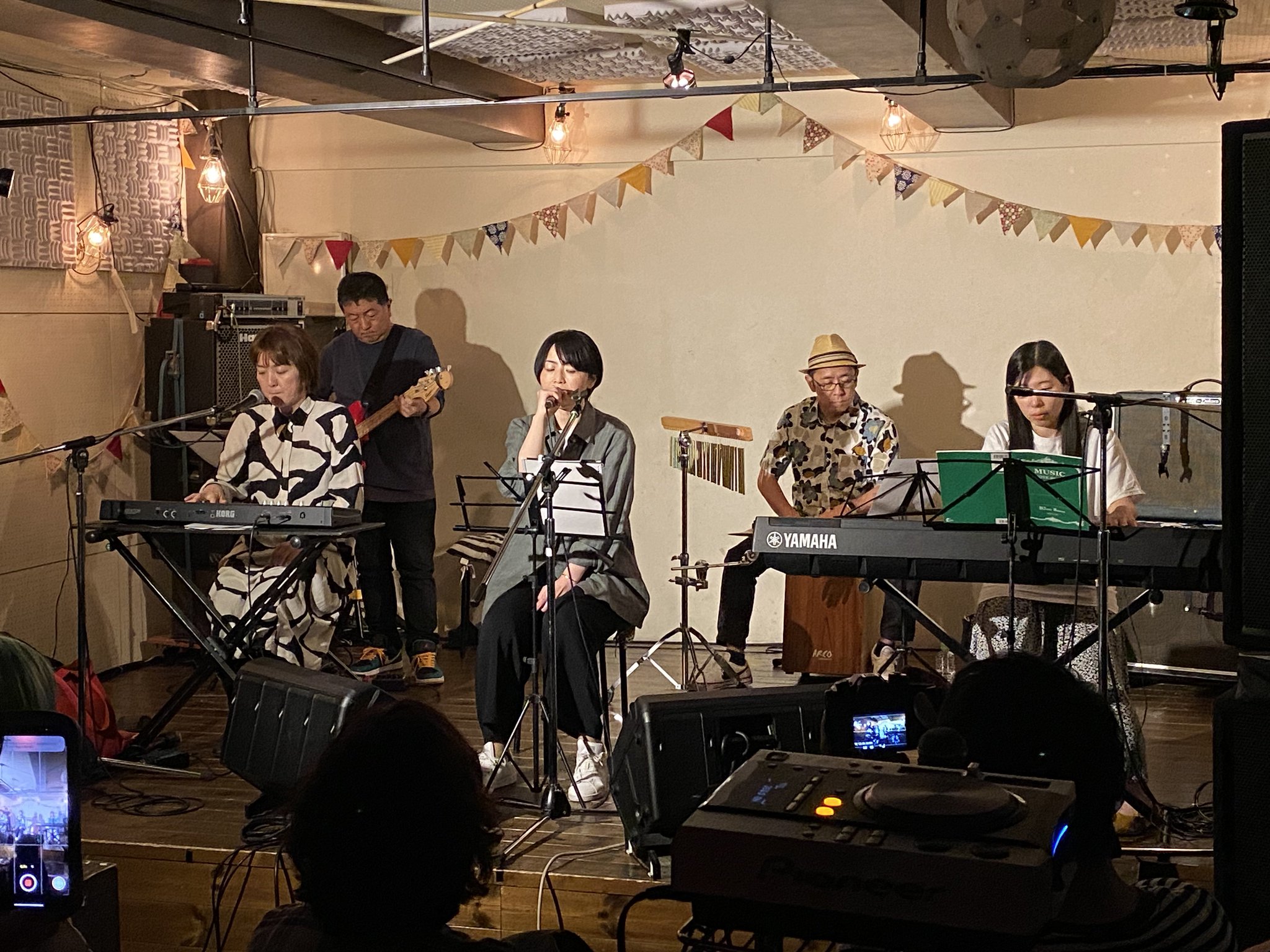 POPS Parade Official on Twitter "いよいよミニライブ! リリースしたばかりのシングル両面、「noknok