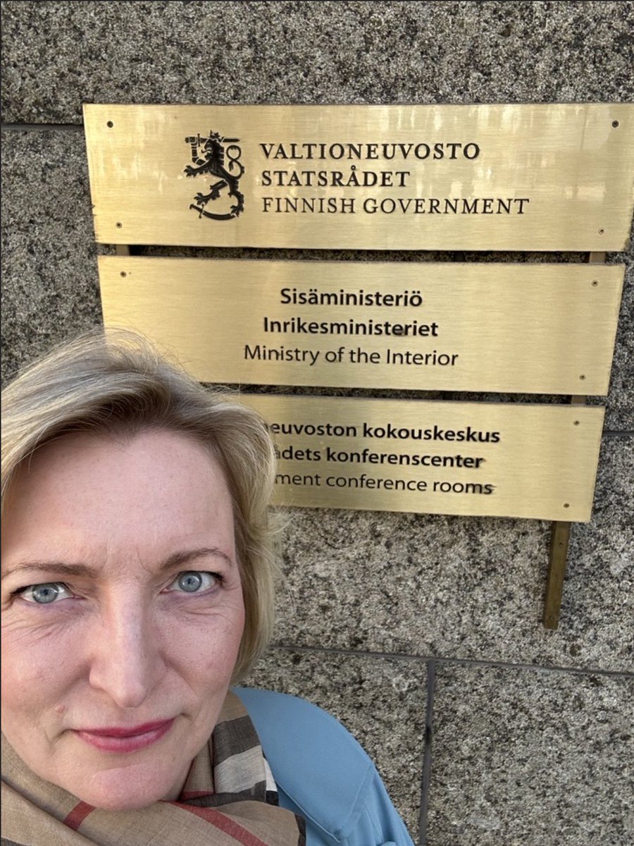 Perheyritysten liitto (@perheyritys) on Twitter photo Toimitusjohtaja <a href="/MinnaVanHar/">Min Vanhala Harmanen</a> valmiina lausumaan Kasvun kaava -reformipöydĂ€n hallitusneuvottelijoille. #perheyritys đ Toimitusjohtaja <a href="/MinnaVanHar/">Min Vanhala Harmanen</a> valmiina lausumaan Kasvun kaava -reformipöydĂ€n hallitusneuvottelijoille. #perheyritys đ