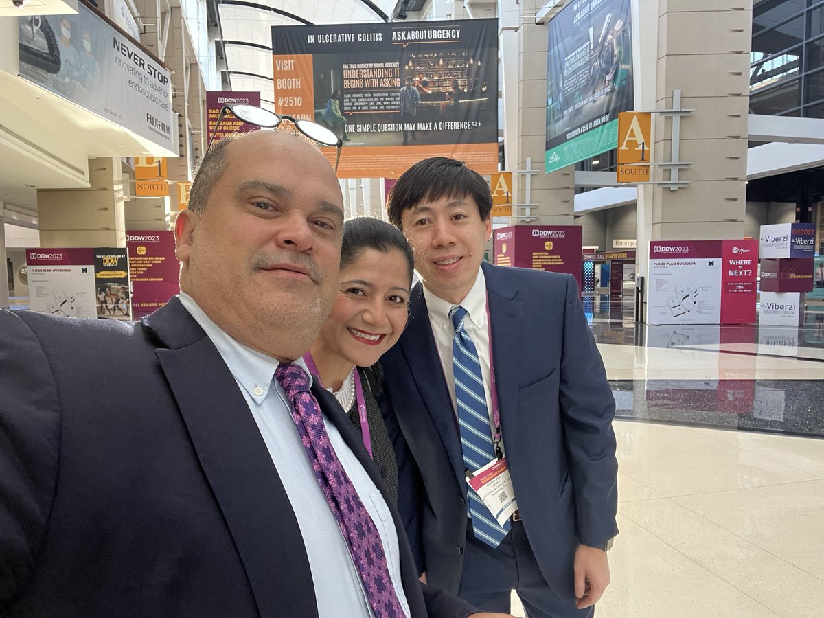 Early morning <a href="/SSATNews/">SSAT</a> program committee debrief with resolute chair <a href="/CDTzeng/">Ching-Wei D. Tzeng</a>. Congratulations on an excellent meeting, looking forward 👀 to <a href="/DDWMeeting/">Digestive Disease Week</a> next year already.