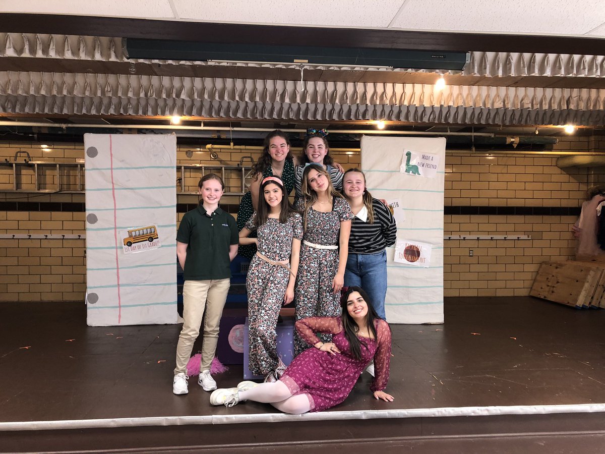 stviatortheatre's tweet photo. It looks like registration is FULL for our performance of JUNIE B. JONES THE MUSICAL at the library this Friday! But please enjoy these pictures from our performance at St. Mary last week! We had a blast sharing our top secret personal beeswax with you! 🐝 https://t.co/YAYoR4jrSF