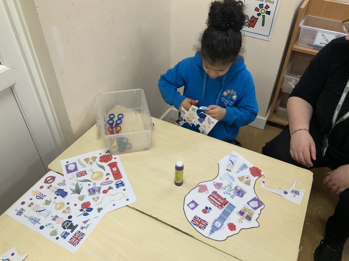 rdpsreception's tweet photo. We have had such fun celebrating the King’s Coronation. We have designed our own flags, coins, stamps and even joined in a Coronation lunch! #rdpsbutterflies @BuckinghamofUK @RoyalFamily #Coronation https://t.co/OKuIC6RMuK