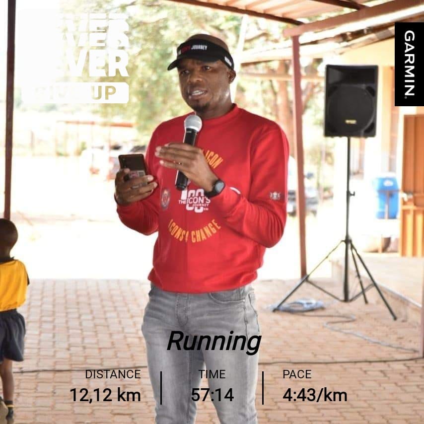 Mankoe8's tweet photo. Happy birthday to you 5L aka @MrTrapnlos ππ₯enjoy your day.
#FitnessMotivation
#FitnessGoals
#RunningWithTumiSole
#Addicted2running
#NeverGiveUp https://t.co/NH8aroGCZJ