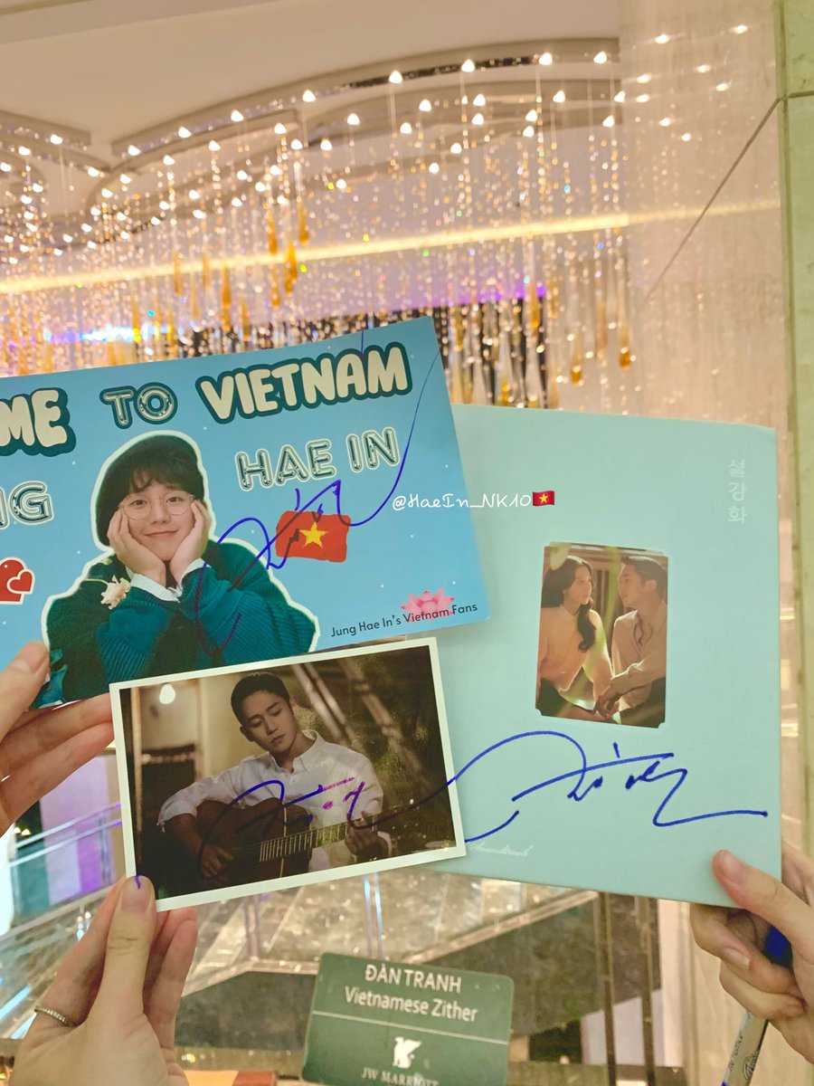 HaeIn_NK10's tweet photo. #230505 #JungHaeIn #정해인 #Vietnam #dermatir 

More and more…. VietNam fans too many memories ❤️❤️❤️ https://t.co/K5zbPTC59m