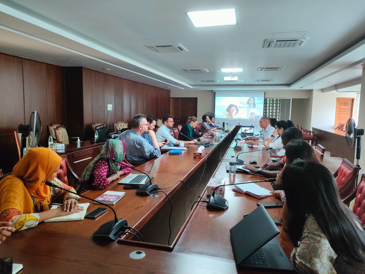UNDP_BD's tweet photo. To identify areas of future collaboration 🤝 in #Coxsbazar on different issues i.e: access to #justice, #disaster risk management, #livelihoods &amp; #GBV, we exchanged views today w/ other agencies of @UNinBangladesh 🇺🇳🇧🇩, #NGOs, #INGOs who are based in #CXB 🌊. https://t.co/aOhXcnrplN