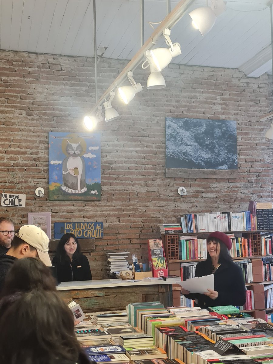 INSAT_VALD's tweet photo. Ayer l@s insatin@s de 4*A y 4*B, junto a sus profesores, realizaron una visita pedagógica a la librería "El Gato Caulle"
Muchas Gracias por recibirnos!! @Carla_Amtmann @seremieducrios @daemvaldivia  @munivaldivia @JuanPabloGerter https://t.co/INzdTieDCO