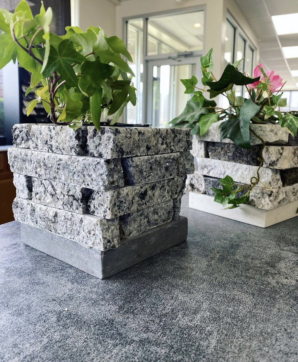 MomaxMarble's tweet photo. Mother’s Day is in less than a week 😯💕
Any mother would love a lazy susan, cutting board, or mini planter- timeless gifts!
Customize them with her favorite plant to really be the favorite child 😉 #mothersday #mothersdaygift #stone #design #redusereuserecycle #innovation #gifts https://t.co/YiinOwoMTq