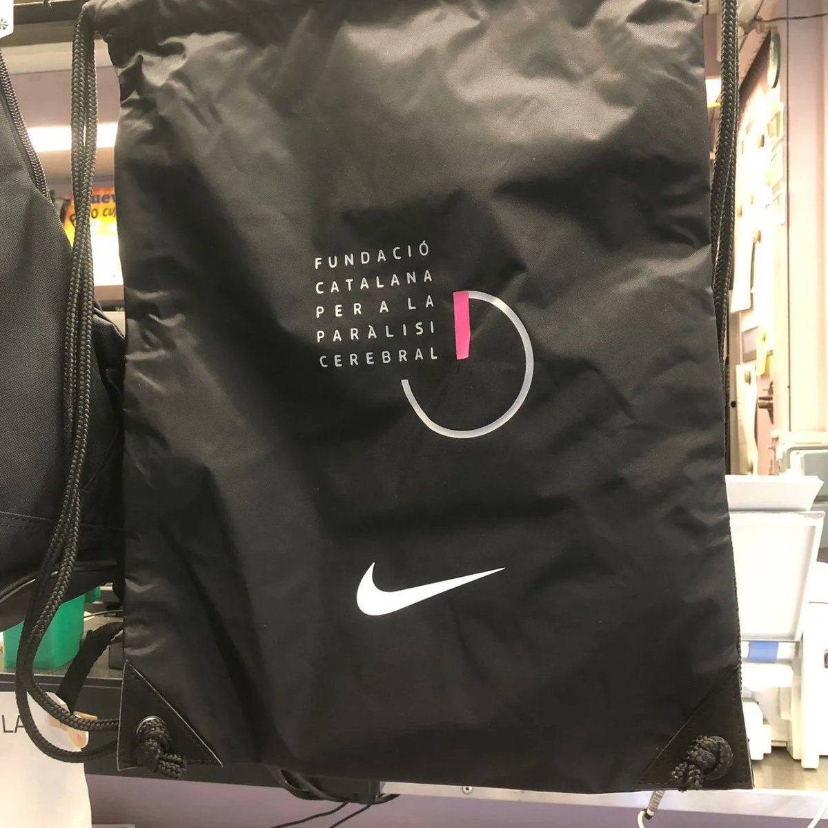 diverscoop's tweet photo. Avui us ensenyem aquestes motxilles solidàries per a la Fundació Catalana per a la Paràlisi Cerebral, pregunta als nostres quioscos❤️

Què us semblen?

Us llegim

🎒: @fcpccat

#kioscosbcn #diverscoop #integració #turismebcn #cultura #diversitat
#barcelona #paralisiscerebral https://t.co/WVKUYb6RGH