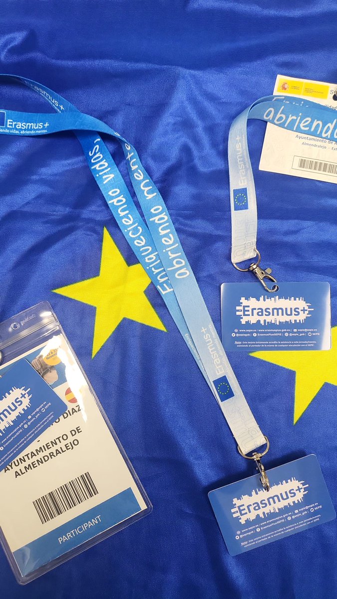 ErasmusALJUVE's tweet photo. 🇪🇺Feliz Día de Europa 🇪🇺muy especialmente a nuestros Erasmus Aljuve que se encuentran en Avezzano, Balestrate y Malta. 💙
Gracias a nuestros socios IES Arroyo Harnina, @IESCarolina, @santiagoapostol, @AlcaldiaAlm  y al @sepiegob 
#ErasmusPlus
#DíadeEuropa https://t.co/BVp5FXr6gK