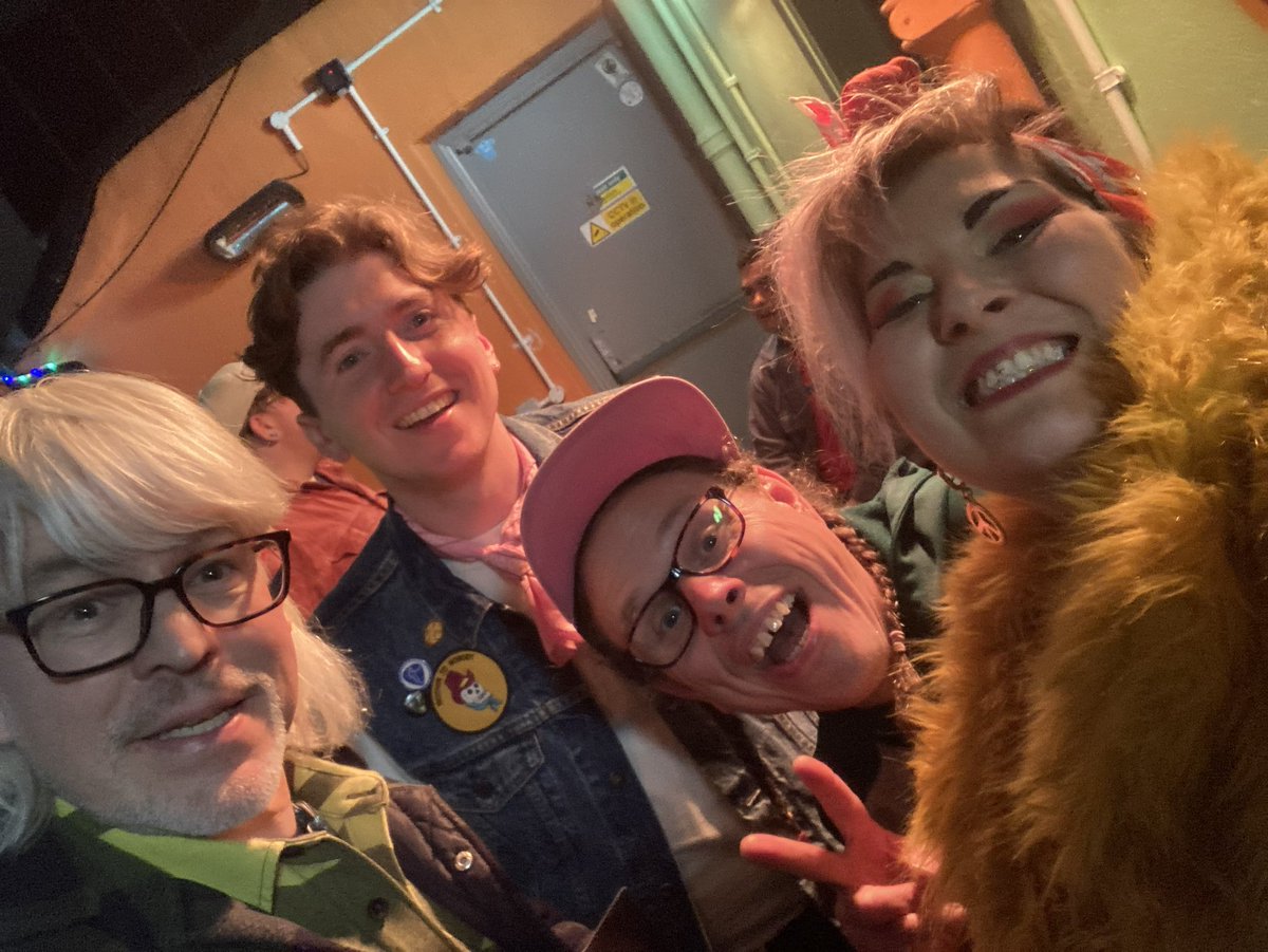 FindingLandFolk's tweet photo. What a brilliant Sunday we had as #djsupport for @AustinlucasIND and Sean @steadyhabits_ courtesy of @Brighthelmstone. Furthermore weโre delighted that the next episode of #findinglandfolkshow out today at 5 features an extended interview with Austin!
#country #americana #punk https://t.co/CT0UcodnUY