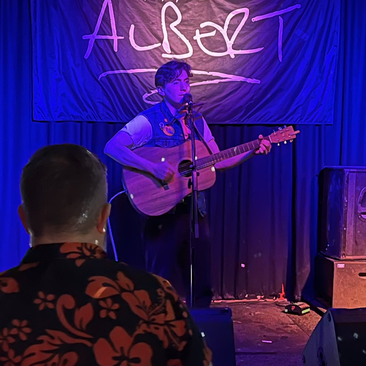 FindingLandFolk's tweet photo. What a brilliant Sunday we had as #djsupport for @AustinlucasIND and Sean @steadyhabits_ courtesy of @Brighthelmstone. Furthermore weโre delighted that the next episode of #findinglandfolkshow out today at 5 features an extended interview with Austin!
#country #americana #punk https://t.co/CT0UcodnUY