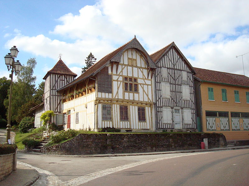 MonumentumFr's tweet photo. Maison à pans de bois à #Chavanges (#Aube) Construction XVIe siècle. Maison à pans de bois du 16s : inscription par arrêté du 29 octobre 1928.
Suite 👉 https://t.co/PbPqbWiUWj
#Patrimoine #MonumentHistorique https://t.co/zznbkHzzgv