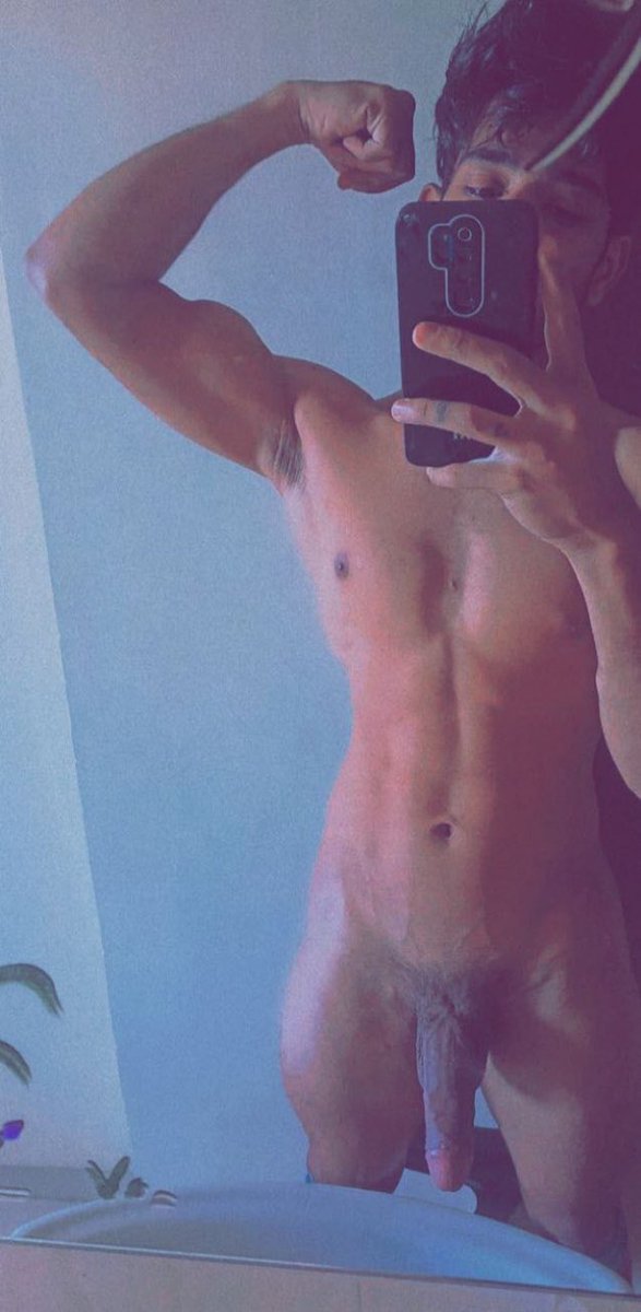 ankush_x6's tweet photo. If ur not sendin gym progress pics like this to ur str8 bros then ur just a pussy https://t.co/5AKGDKvApR