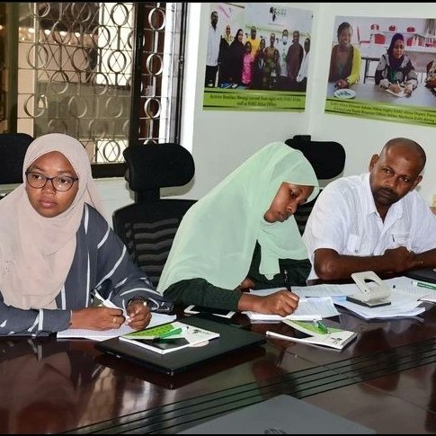 FazaYouth's tweet photo. Team had opportunity to vissit HAKI Africa for exchange visit which meant to strengthen partnership and collaboration,Engagement with  knowledge sharing we appreciate Haki afrca for providing valuable and often unique experiencs to our staff Members.#YouthPower #humanity #forHAKI https://t.co/kqmLHAAZRI