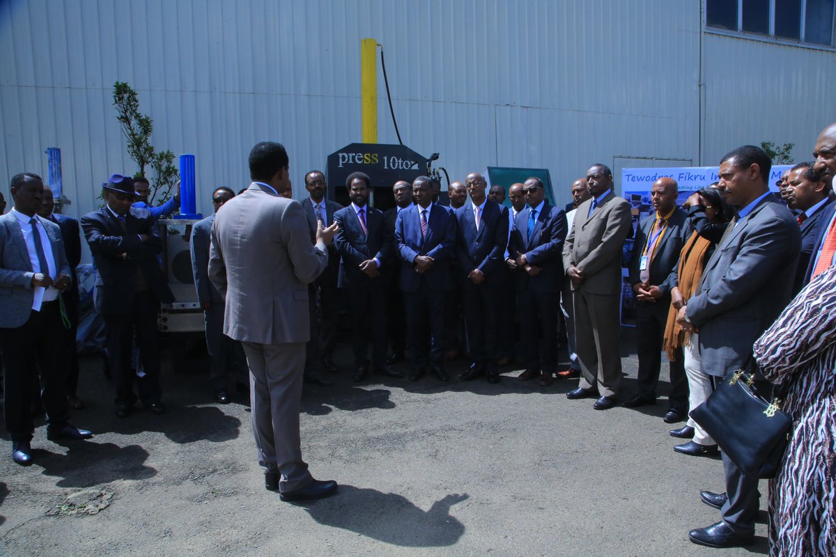 ethio_Industry's tweet photo. የውጭ ጉዳይ ሚኒስቴር አመራሮች የኢትዮጵያ ታምርት ኤክስፖን ጎበኙ
@melaku_alebel @TarekegnBululta @mfaethiopia https://t.co/FOvILdK6GI
