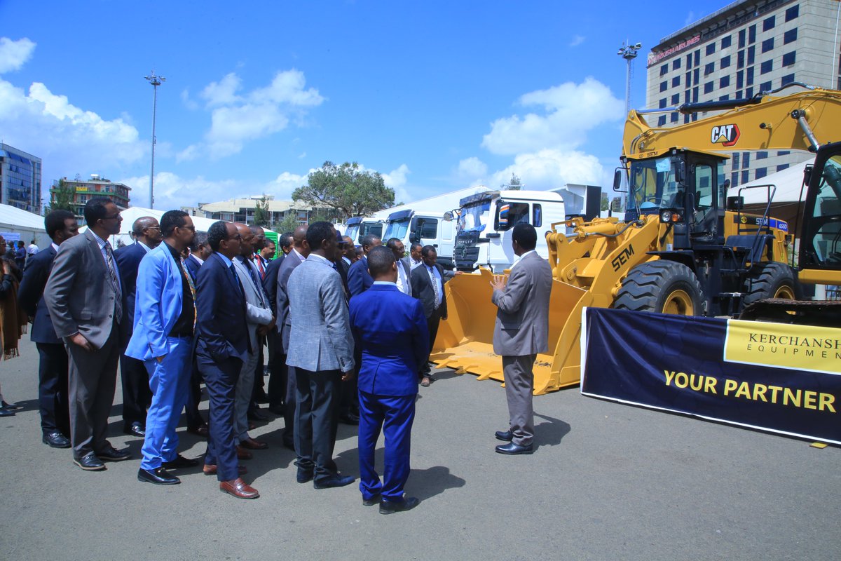 ethio_Industry's tweet photo. የውጭ ጉዳይ ሚኒስቴር አመራሮች የኢትዮጵያ ታምርት ኤክስፖን ጎበኙ
@melaku_alebel @TarekegnBululta @mfaethiopia https://t.co/FOvILdK6GI
