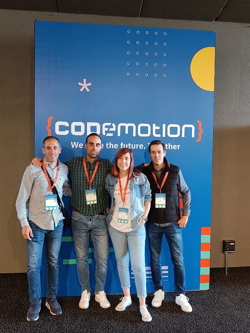 Aprendiendo y muy bien representados en #CodemotionMadrid23! 🤓