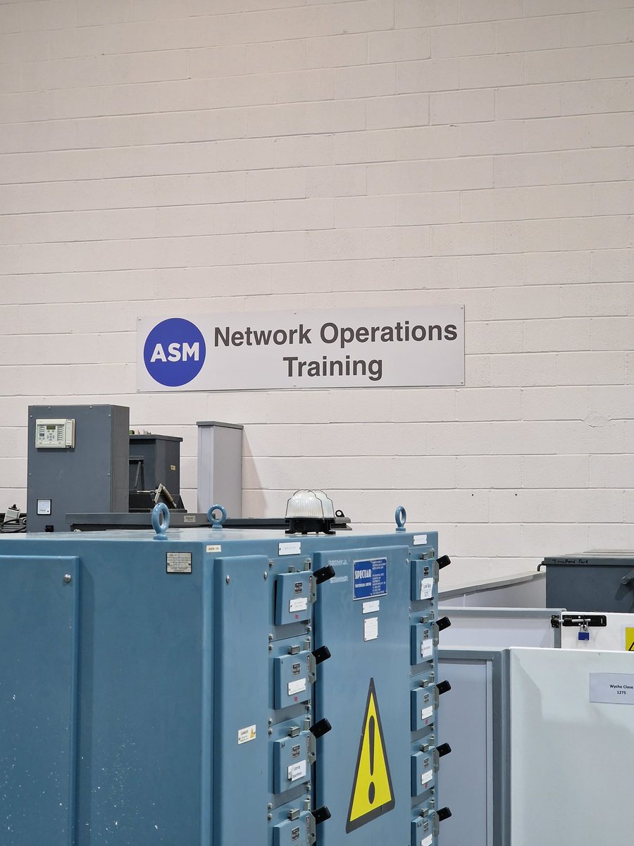 Avonside_SM's tweet photo. EXCITING NEWS!
We are very excited to announce that we have now completely revamped our Cable Jointing and Operations Training Network for 2023, along with our Electric Vehicle training area providing us with more space for more courses! #CableJointing #Network #ElectricVehicles https://t.co/H12m0pbzzq