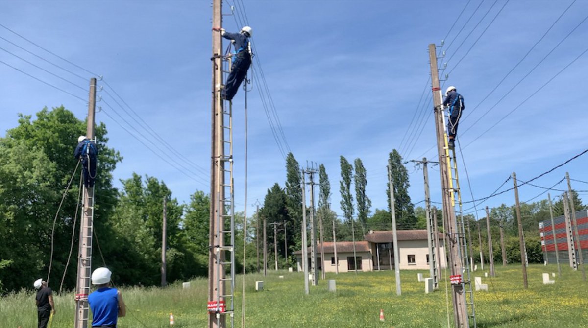 💼 👷‍♂️ #Montauban : Le <a href="/GrandMontauban/">Grand Montauban</a> et l’<a href="/Afpa_Occitanie/">DR Afpa Occitanie A.Brinet</a> ont signé une convention de partenariat pour faciliter l’#emploi sur le territoire. Reportage #Video. bit.ly/3nn25eh <a href="/ThDEVILLE/">Thierry DEVILLE</a> <a href="/villemontauban/">Ville de Montauban</a> <a href="/Afpa_Formation/">Afpa</a> #Occitanie #TarnEtGaronne #Formation #Entreprises