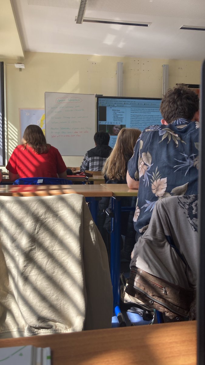 arasal7's tweet photo. Última dia de mobilisation @EUErasmusPlus  Job Shadowing al Cecilien-Gymnasium Düsseldorf. @sllengua @EplusCatEdu #GEP #CETE #EMAILC https://t.co/cW7v3pezGp