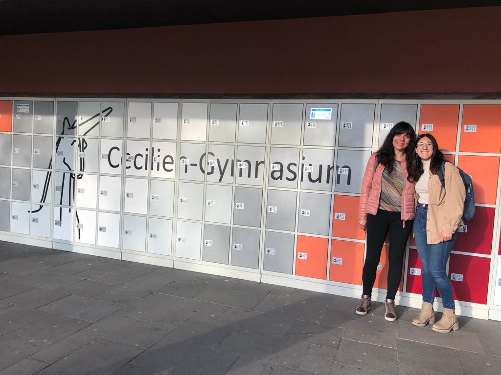 arasal7's tweet photo. Última dia de mobilisation @EUErasmusPlus  Job Shadowing al Cecilien-Gymnasium Düsseldorf. @sllengua @EplusCatEdu #GEP #CETE #EMAILC https://t.co/cW7v3pezGp