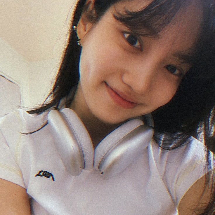 trixbite's tweet image. — Bom dia, timeline! Como vocês estão?

Começando mais um dia com a primeira aula dessa semana, ansiosa para receber o feedback do meu último projeto!

Me desejem sorte. (⁠◠⁠‿⁠・⁠)⁠—⁠☆