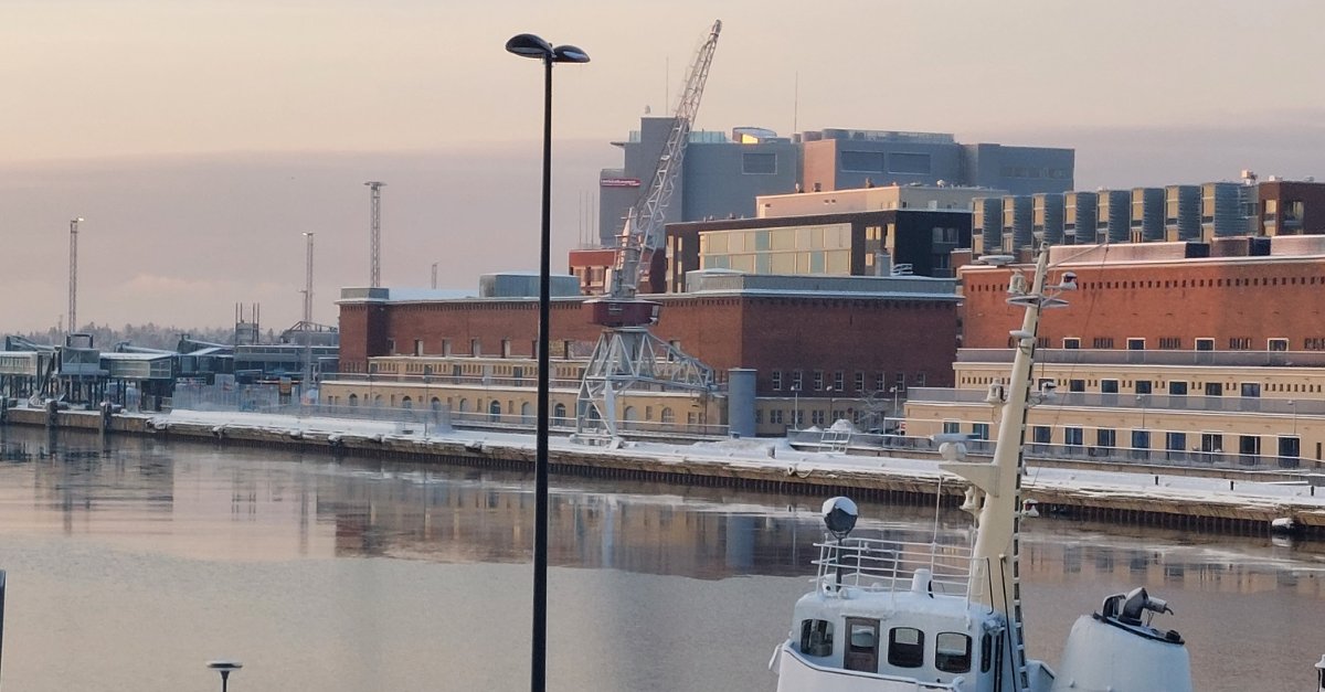 Arkkitehti Lars Sonckin suunnittelema satamamakasiini L3 Jätkäsaaressa on saamassa kauan odotetun uuden elämän. Länsisataman matkustajaterminaalin naapurissa sijaitsevaan makasiinirakennukseen tulee ravintoloita, liike- ja liikuntatiloja, toimistoja sekä näyttelytilaa.