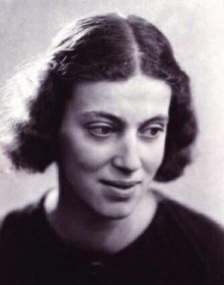 Alexny_85's tweet photo. Y #TalDiaComoHoy de 1945 la genial  Dorothy Crowfoot Hodgkin descubre la estructura de la penicilina. Años después hará lo mismo con la insulina y con la vitamina B12. En 1964 ganará el Premio Nobel... https://t.co/VFJ4khC2zy