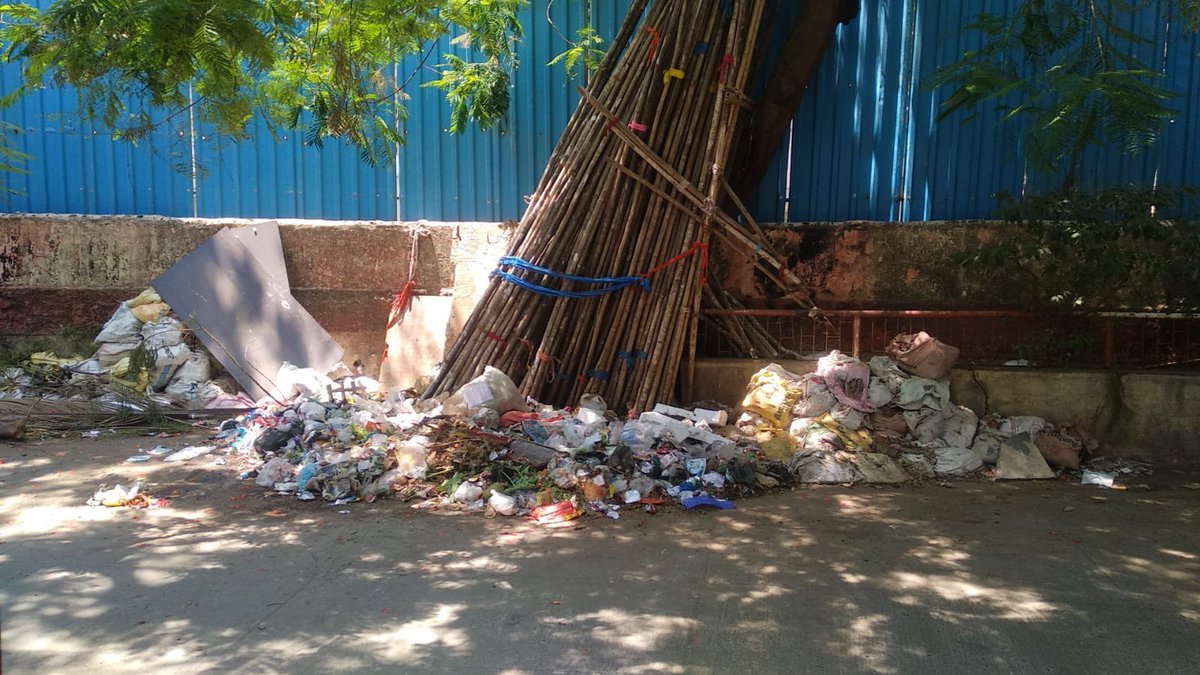 tailor_purav's tweet photo. @mybmc BRINGING to your attention a serious issue regarding the non-collection of solid waste in my area. This has led to a build-up of garbage and a foul smell in the area.
Dayabhai Chawl 2, Somwar Bazar. 
PN WARD, Ward No 46
@mybmc @mybmcWardPN @yogita_koli @CMOMaharashtra https://t.co/kj7ZxeVzle