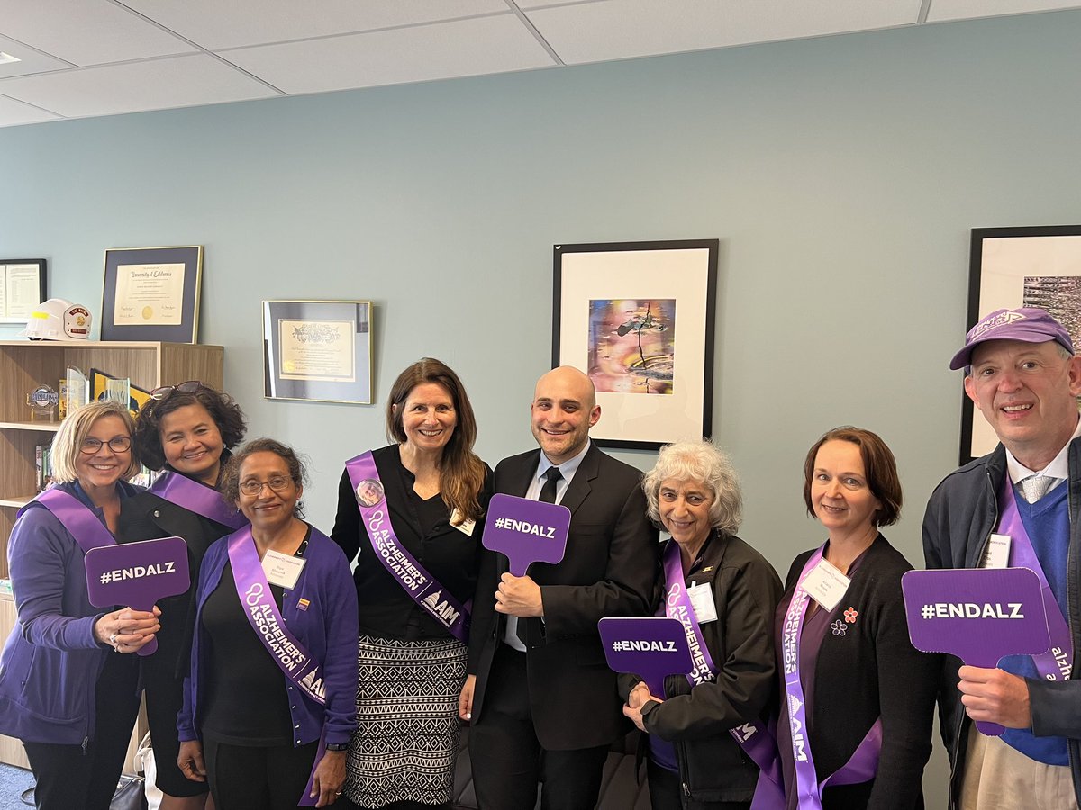 Thank You!💜
Alejandro  @AsmConnolly @Damon_Connolly for meeting with us Please #care4ALZ  by coauthoring AB 21 (Gipson), SB 639 (Limón) & AB 387 (Aguiar-Curry).to mprove our public service systems 2help people living Alzheimer’s . #EndALZ! @AlzNorCalNorNev @californiaalz