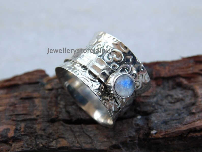 etsy.me/3nGPnXI

#FidgetRing #MeditationRing #Silverring #SpinningRing #Unisexring #SpinnerRing #BandRing #ThumbRing #sterlingsilverring #fidgetring #spinner #ring #spinnerband #gemstonering #Moonstonering #worryring #Rainbowring #stonering #weddingring #promisering