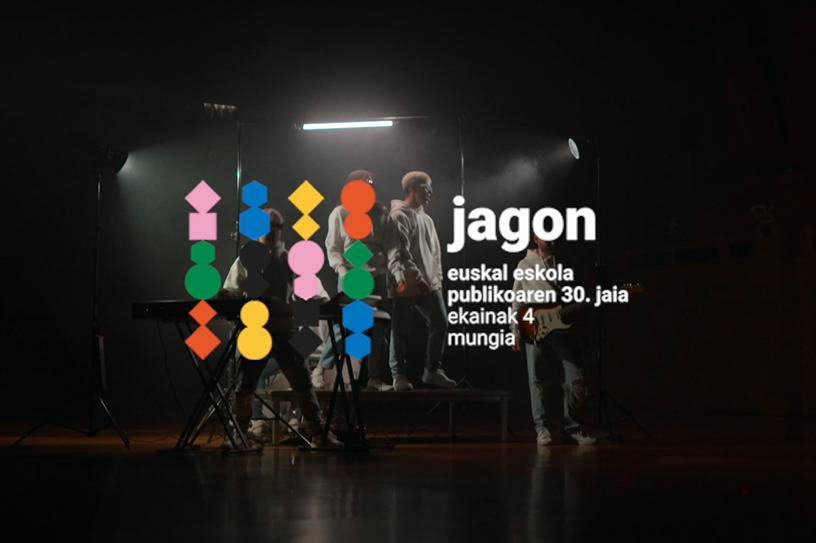 Prest daukagu aurtengo Euskal Eskola Publikoaren Jaiaren bideolipa. Ikusteko irrikitan? 
📅 Bihar, maiatzak 10
⏱10,30etan
📌bit.ly/42xrBMC