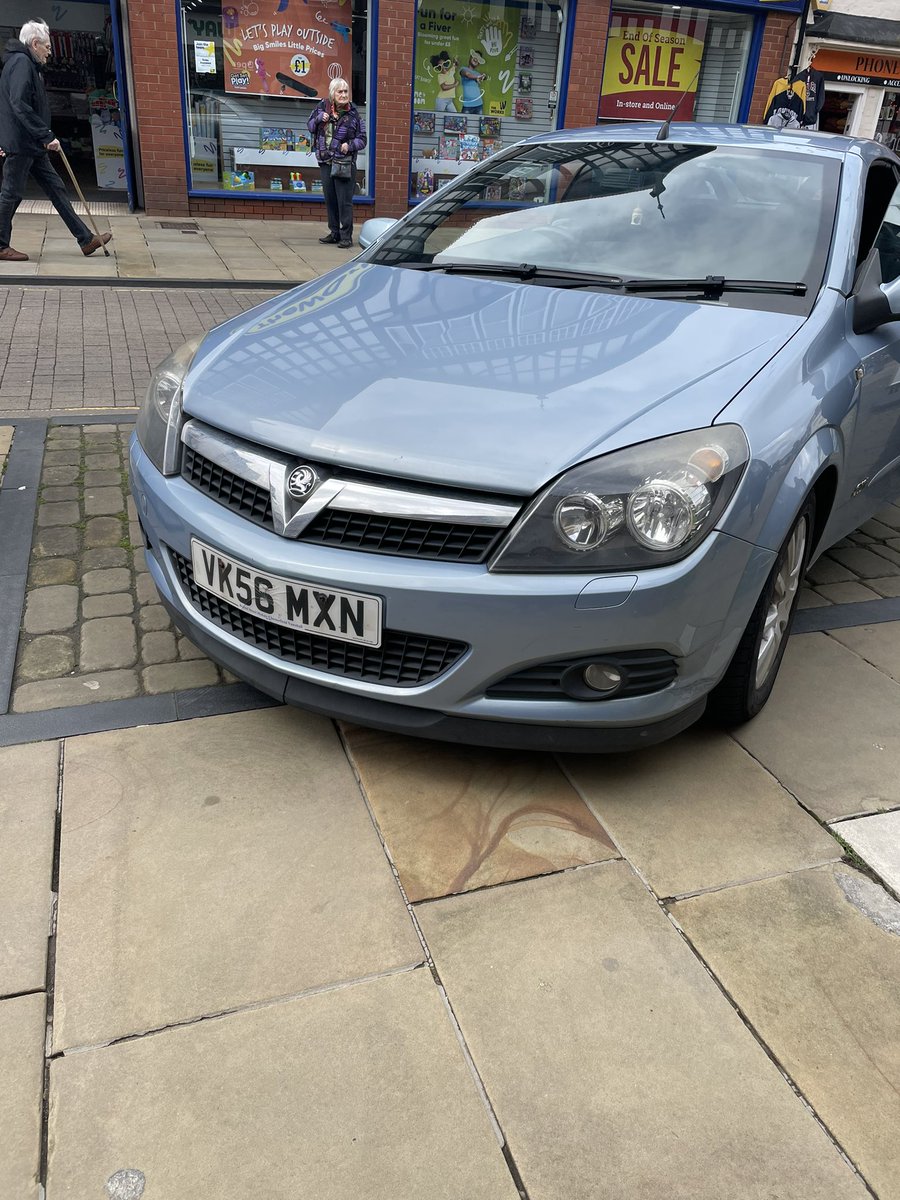 Istanbulbazaar2's tweet photo. @UberEats one of your drivers parked not only in a disabled bay but a pedestrian zone too in Stratford Upon Avon whilst he collects from Subway! https://t.co/dsHR3z5MpL