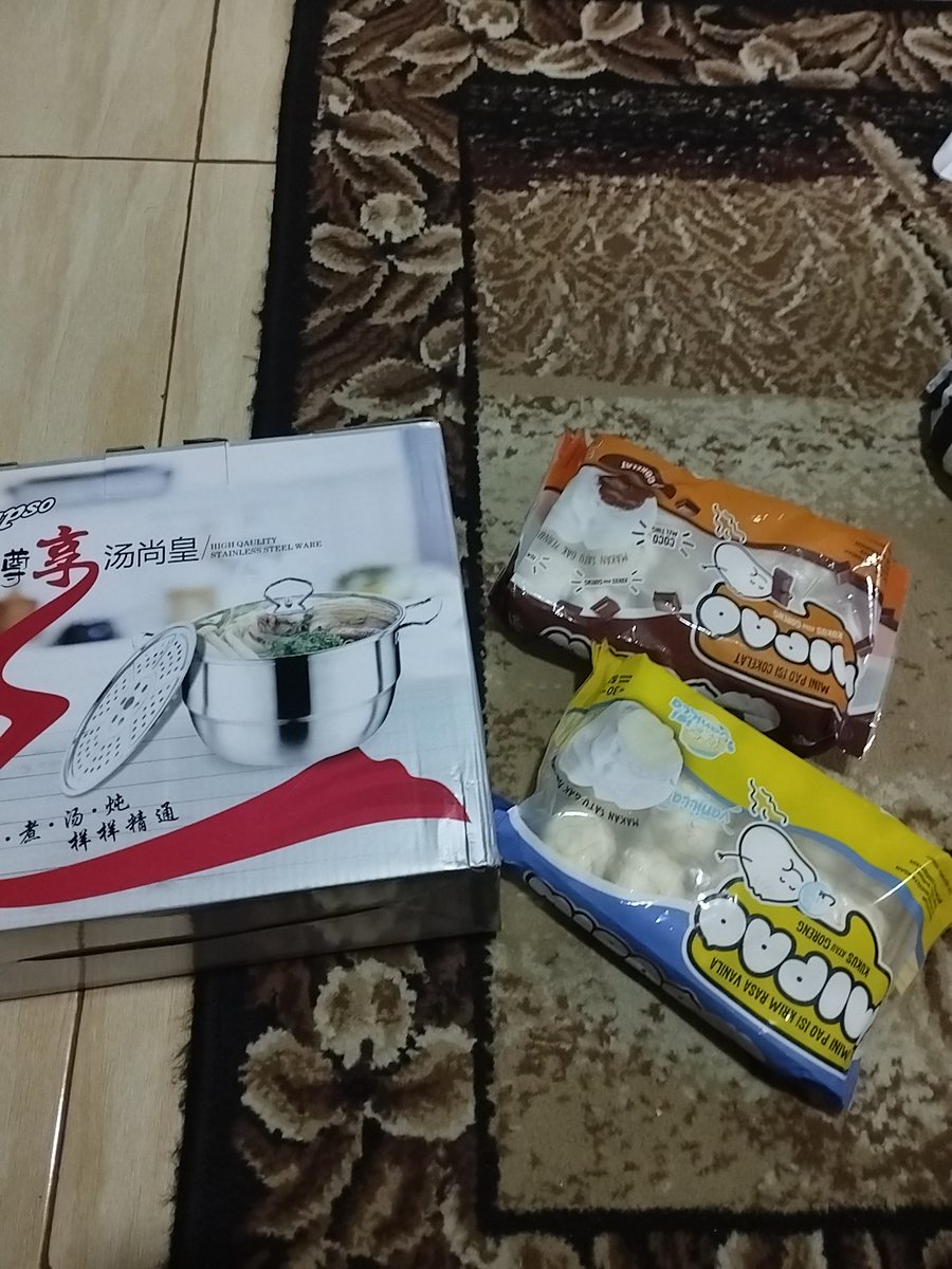 Niatnya cuma beli Bakpao, akhirnya beli alat kukusnya juga.
Another day, another impulsif buying 🤌🏻