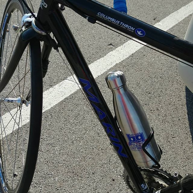 Bg262's tweet photo. Track Tuesday π² load up your bike for Trek at the Track at @ncmmsp from 5-7pm, it's π π π. Running, roller blading, roller skates are also permitted.
#bg262 #TrackTuesday #TrekattheTrack #bgky #runningcommunity #laceup #nationalbikemonth https://t.co/hBiLvJbrnc
