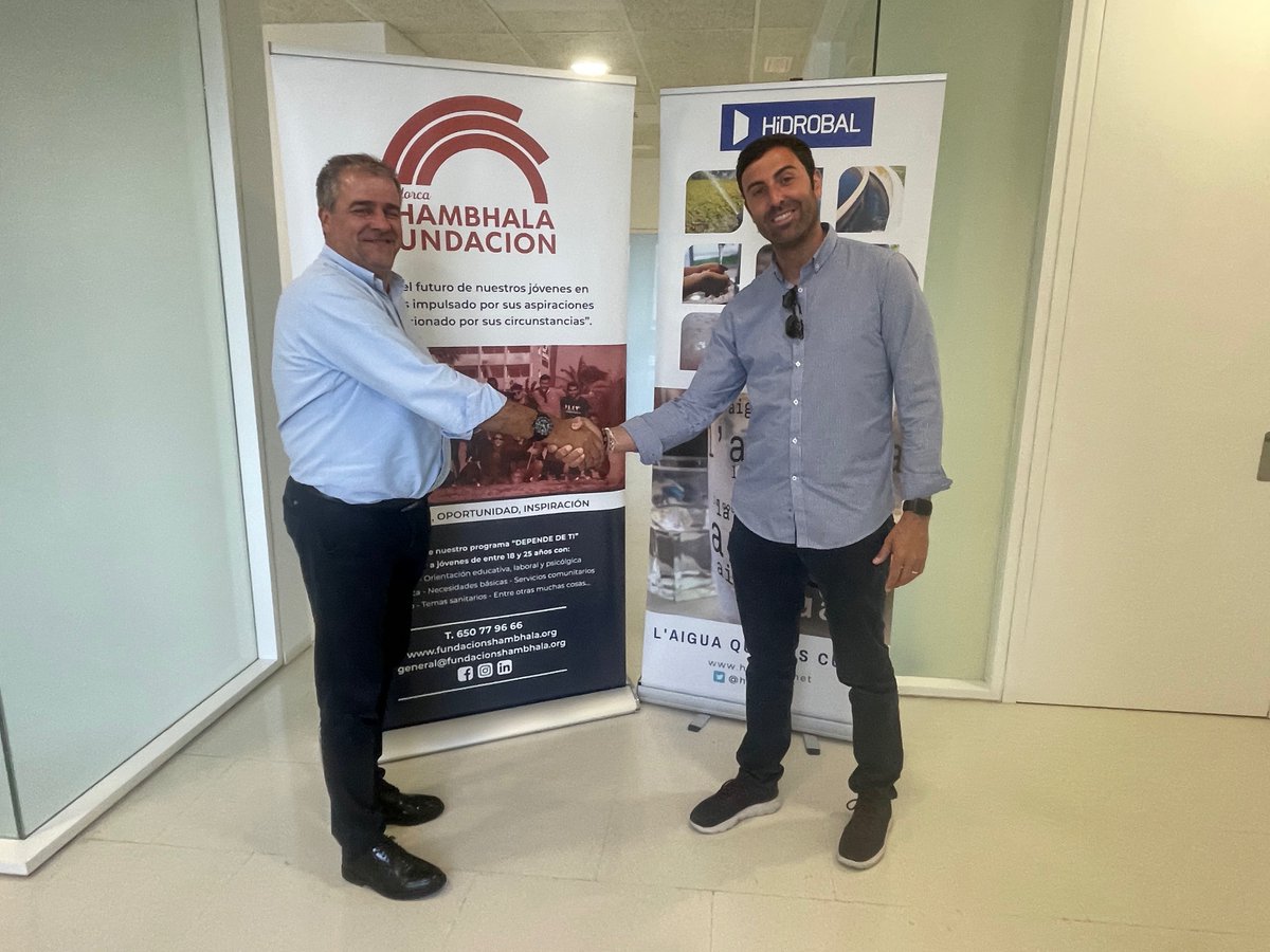 🤝 Establim aliances per contribuir a la igualtat d'oportunitats en la nostra societat.

👨‍🏫👩‍🔧 Signem un conveni amb la Fundació Shambhala per donar suport a joves talents, amb una situació econòmica complexa, i per acompanyar-los en la seva formació universitària.