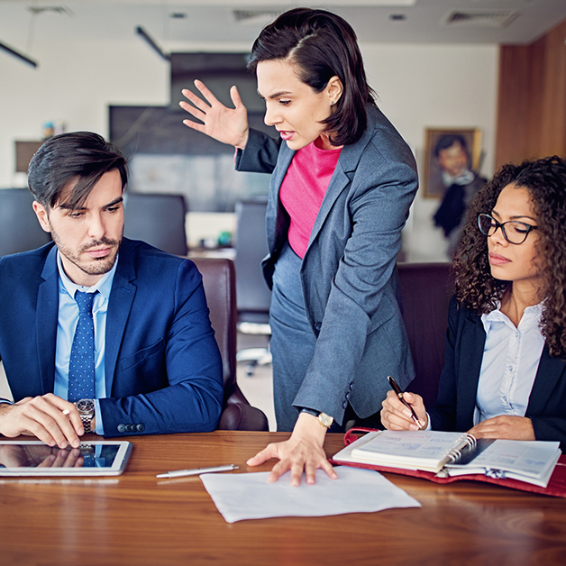 UEAResearch's tweet photo. New research finds that female leaders are given the benefit of the doubt when they do not achieve positive results. 💼
Read more: https://t.co/eokpO1tjET
#ThinkingWithoutBorders @UEA_Economics @boonhankoh @MonashUni @UniMelb https://t.co/b0KafiTTyK