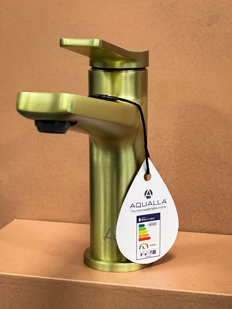 TheWaterLabel's tweet photo. Aqualla, a leading bathroom supply company based in Belfast, Northern Ireland is the latest company to register with the Unified Water Label Association. Read more:   https://t.co/oOdwIEclo6

#Aqualla #unifiedwaterlabel #GreenBand https://t.co/DDbe547W6a