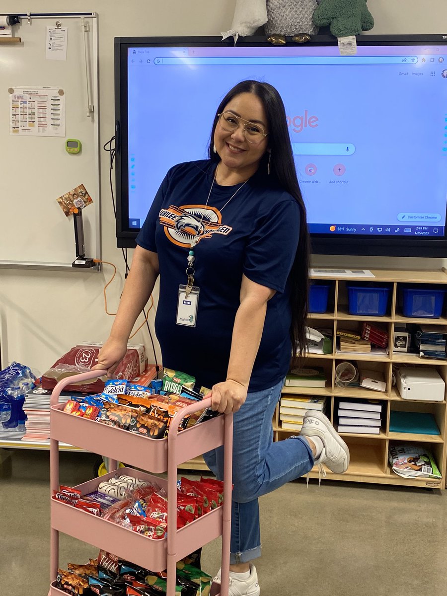 lapalmacounsel's tweet photo. Let’s fill this cart back up again!! Please 🙏🏽 Check out my classroom on DonorsChoose! I'd love your help to bring my project to life:  https://t.co/MsFzo55Vz1 

#DonorsChoose #studentsfirst https://t.co/dhVrhojhAo