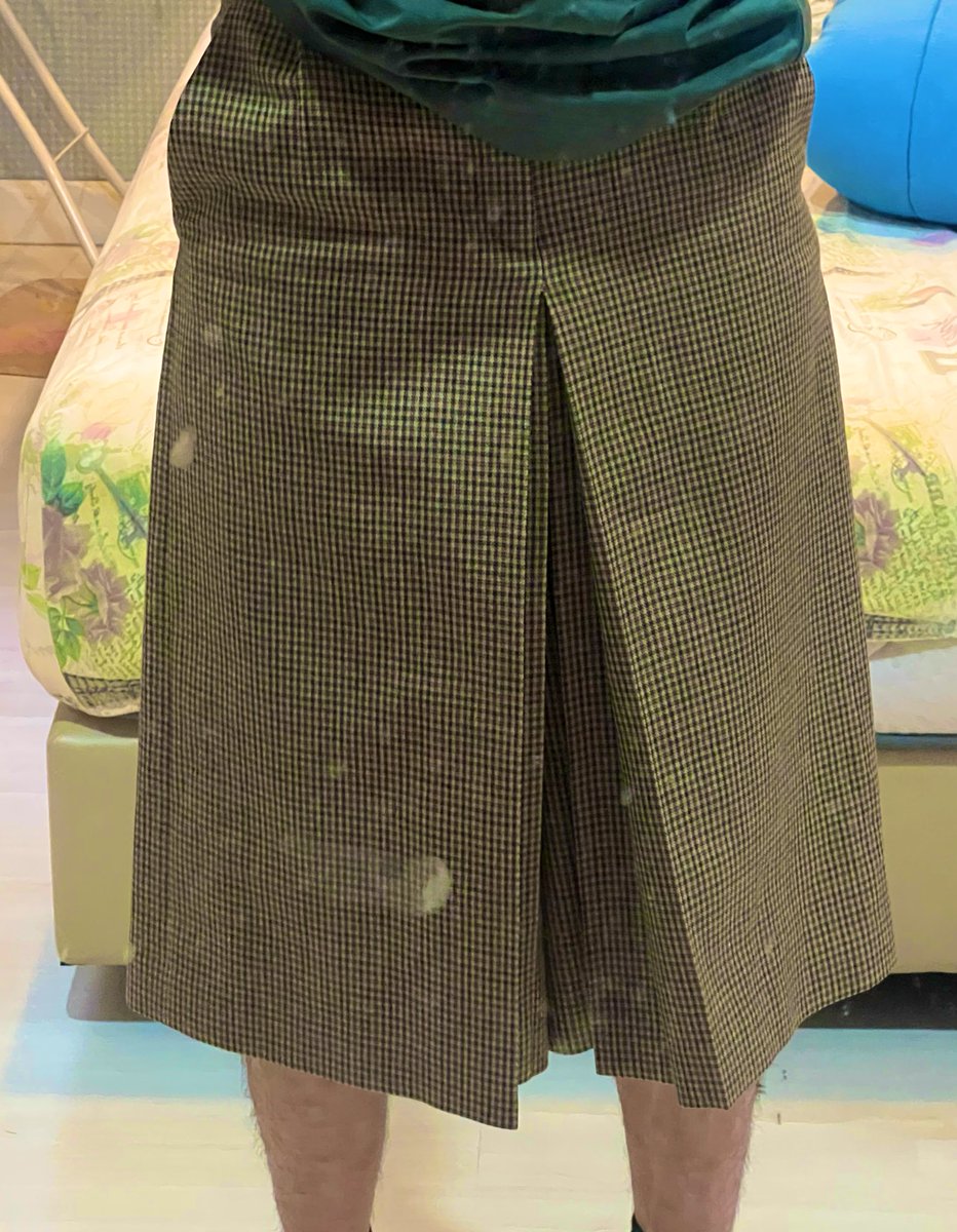 ChenRcj's tweet photo. ตอนเเรกซื้อมาเพราะมันเหมือนกางเกงขาสั้นเเต่พอใส่เเล้วเหมือนกระโปงเลยครับ 55555555 https://t.co/iteCAYB0EQ